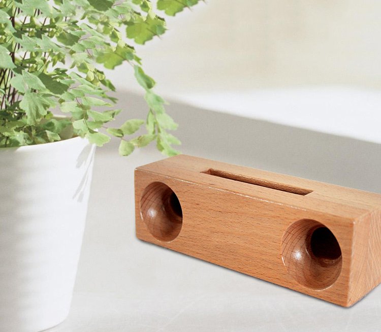 Wooden Mobile Phone Holder/Amplifier