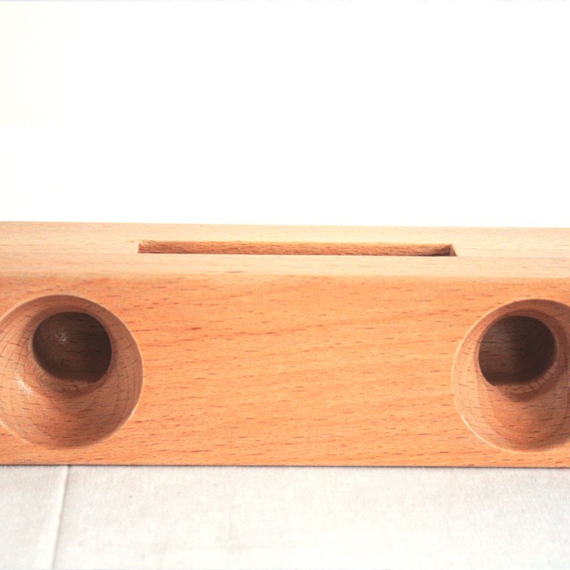 Wooden Mobile Phone Holder/Amplifier